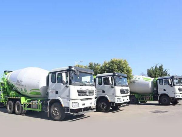 混凝土攪拌運(yùn)輸車(chē)