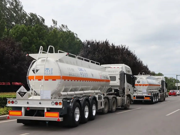 貴州新客戶一次性下單10臺(tái)車，凌宇液罐在業(yè)內(nèi)是真香……