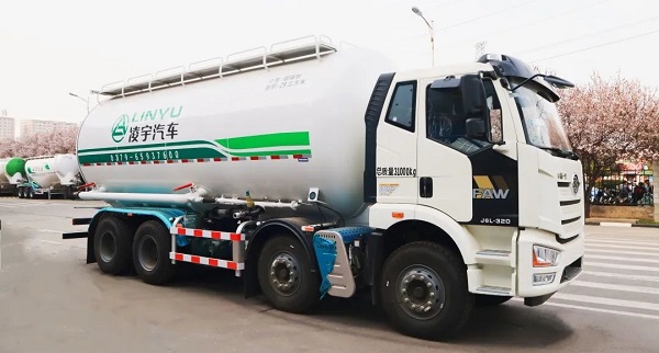 凌宇干混砂漿車的特點都有什么？